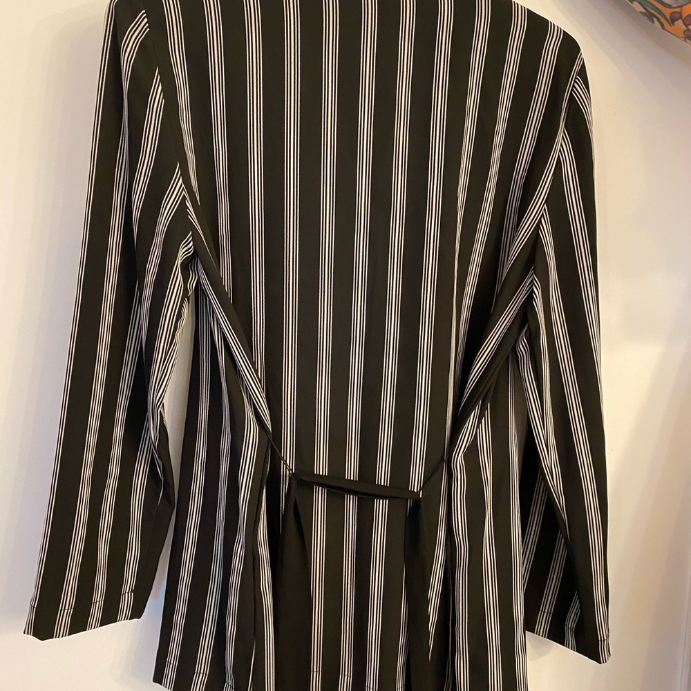 Zara Basic Blazer - Picture 3 of 3